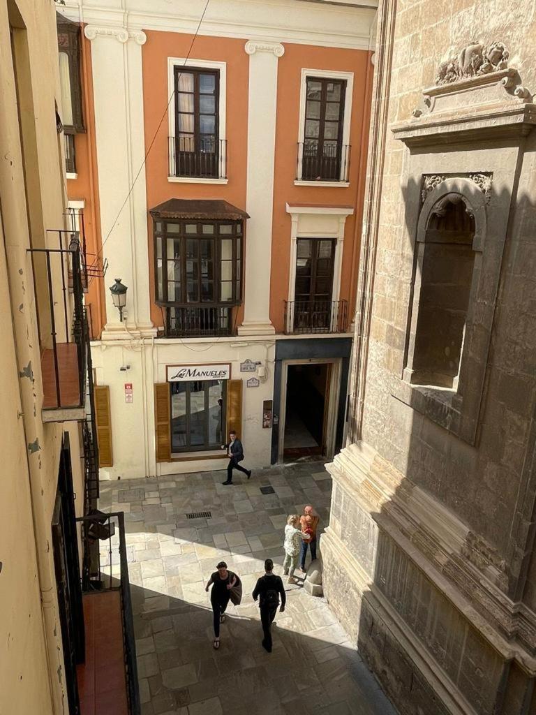 Pie De Torre Catedral Apartment Granada Luaran gambar
